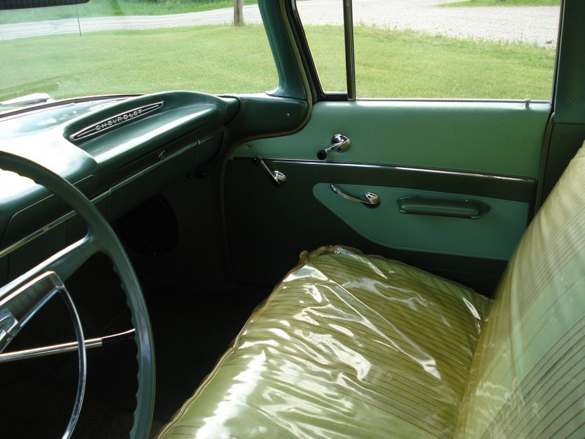 1960 Bel Air 4 door Sedan green 39kmiles 23.jpg